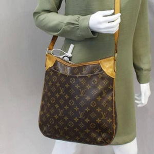 💎✨BEAUTIFUL✨💎 Authentic Louis Vuitton Monogram Odeon MM Shoulder Bag